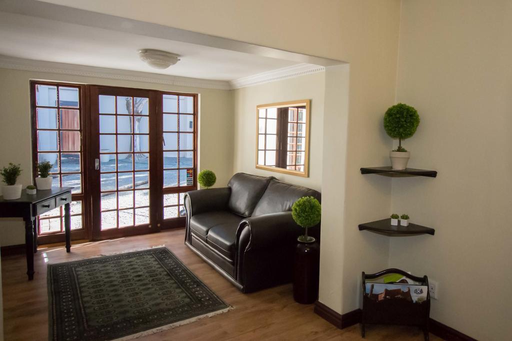 The Nightingale Guesthouse Bloemfontein Exterior photo